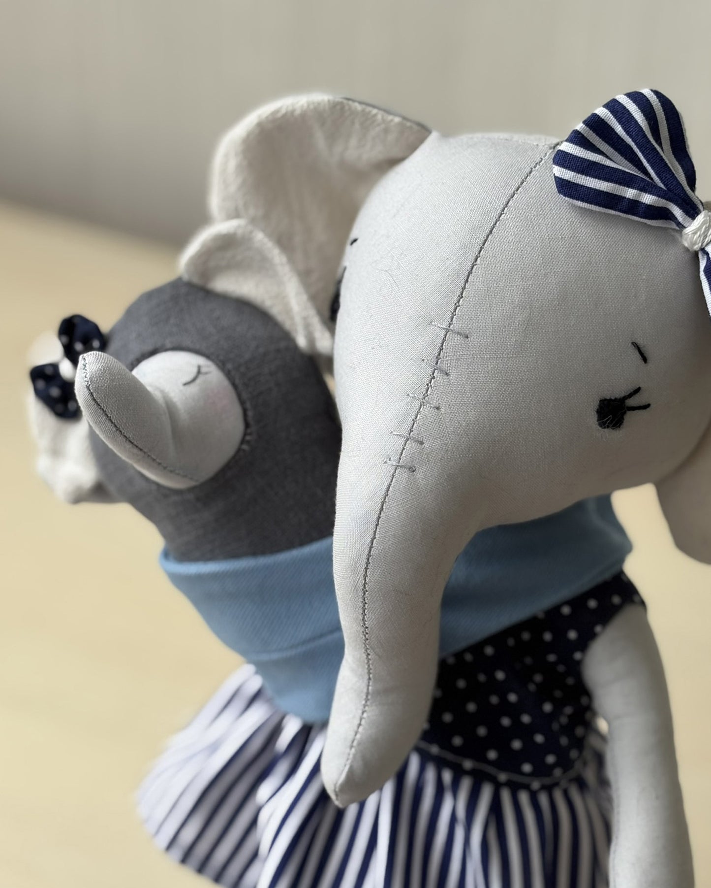 Mom and baby elephant dolls