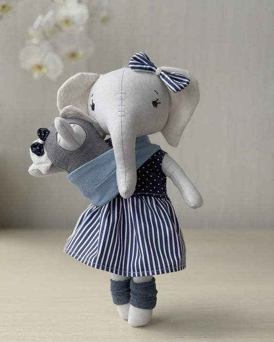 Mom and baby elephant doll