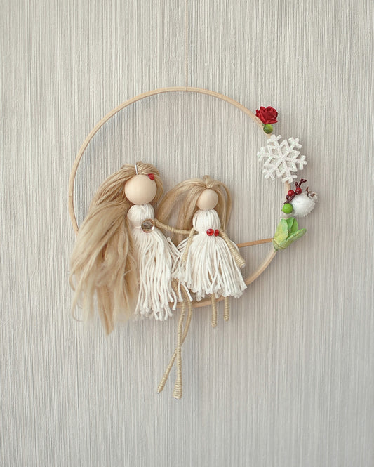 Macrame dolls - mother and daughter