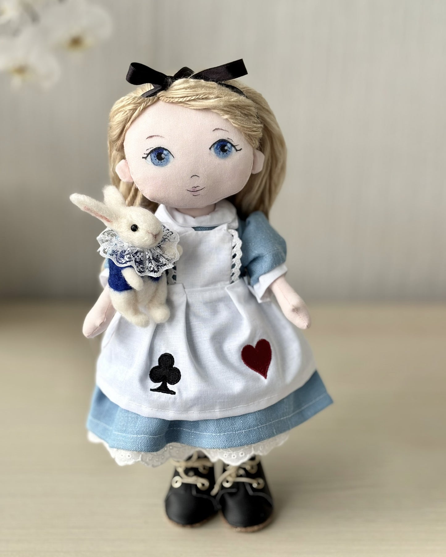 Alice in Wonderland and the White Rabbit