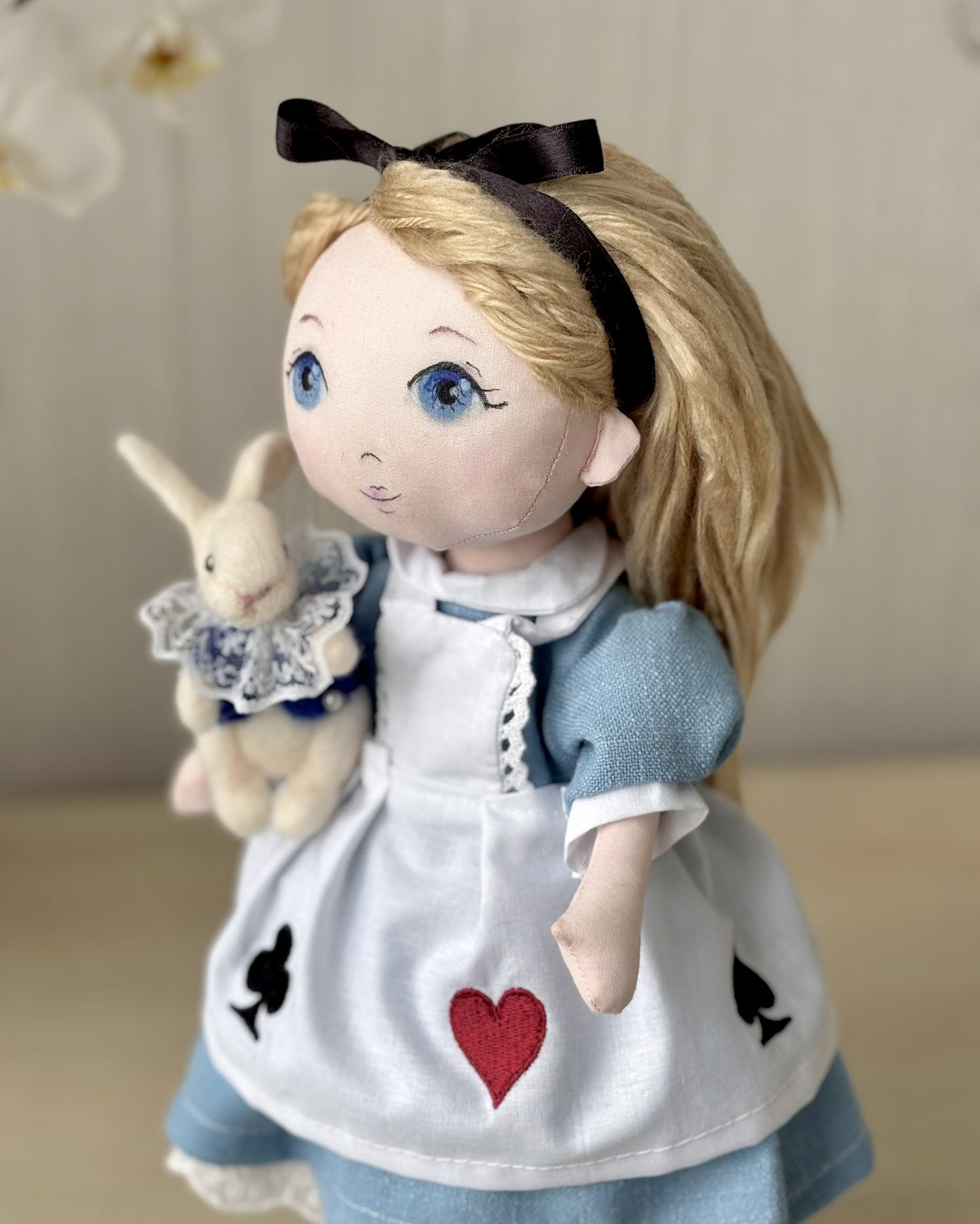 Alice in Wonderland and the White Rabbit