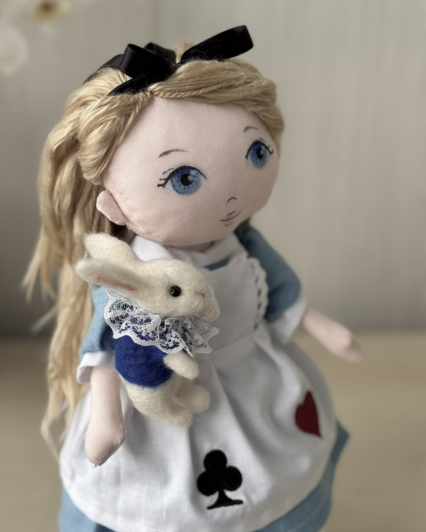 Alice in Wonderland and the White Rabbit