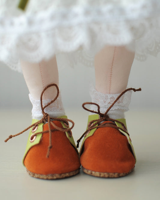 Doll shoes